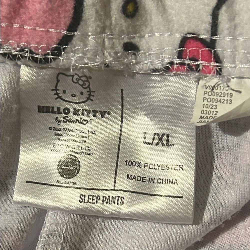 Hello Kitty Pajama - Picture 6 of 6